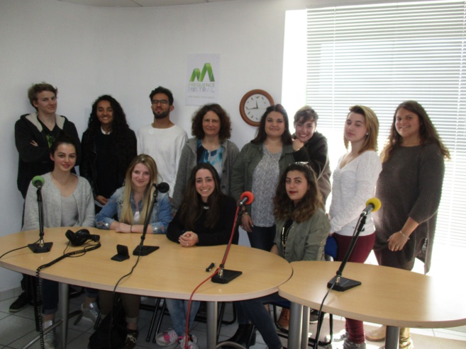 Emission spéciale: les lycéens manosquins et la COP 21 Emission spéciale: les lycéens manosquins et la COP 21