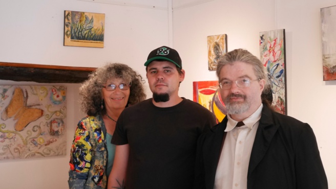 Trois artistes ayant du bleu à l’âme exposent à Digne Trois artistes ayant du bleu à l’âme exposent à Digne