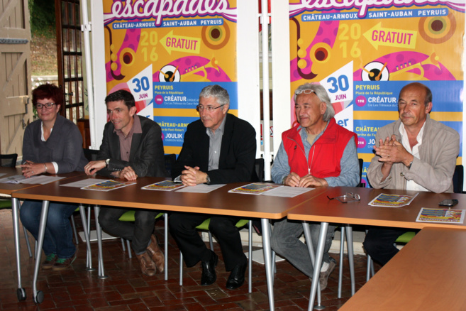 LES ESCAPADES DÉBARQUENT DANS TROIS SEMAINES LES ESCAPADES DÉBARQUENT DANS TROIS SEMAINES