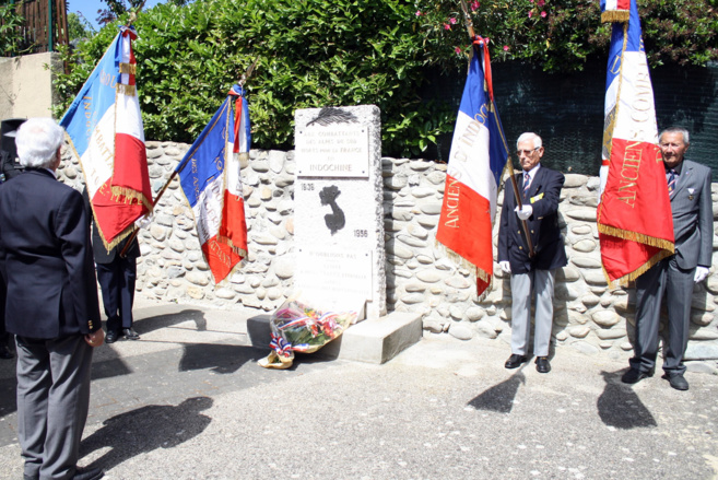 NE PAS OUBLIER LES SOLDATS MORTS EN INDOCHINE NE PAS OUBLIER LES SOLDATS MORTS EN INDOCHINE