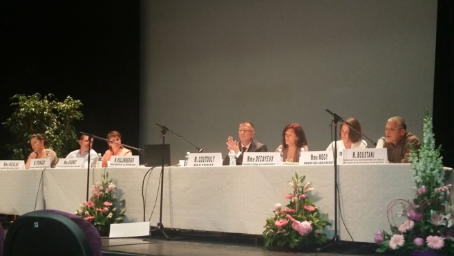 Colloque de Prévention de la Radicalisation des Jeunes Colloque de Prévention de la Radicalisation des Jeunes