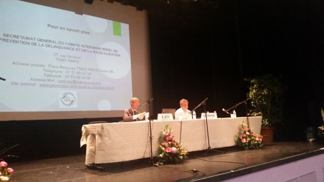 Colloque de Prévention de la Radicalisation des Jeunes Colloque de Prévention de la Radicalisation des Jeunes