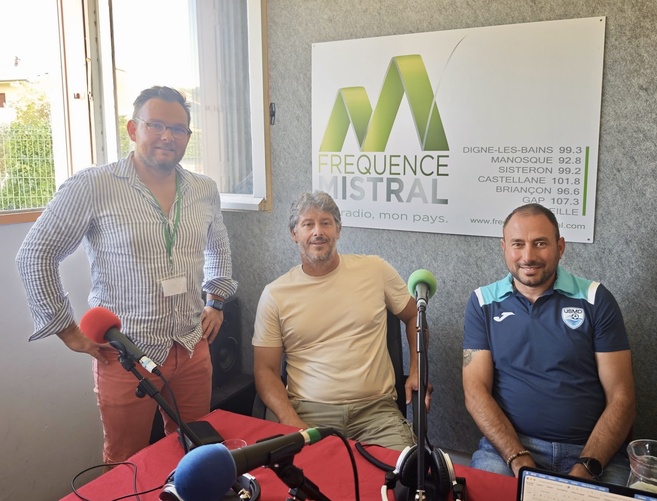 Charlie Divry, Fabien Mercadal, directeur sportif de l'USMD et Romain Moroso, entraîneur principal de l'équipe féminine