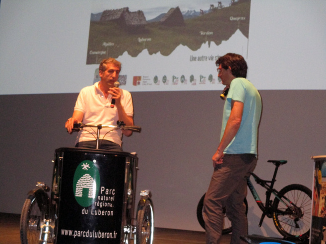 Visiteurs et touristes sont invités à prendre les chemins des parcs Visiteurs et touristes sont invités à prendre les chemins des parcs