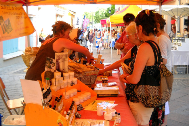 La Fête provençale de Gréoux a été réussie La Fête provençale de Gréoux a été réussie