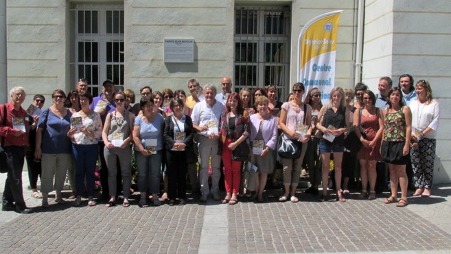 Un répertoire regroupe les acteurs dignois de l’action sociale Un répertoire regroupe les acteurs dignois de l’action sociale