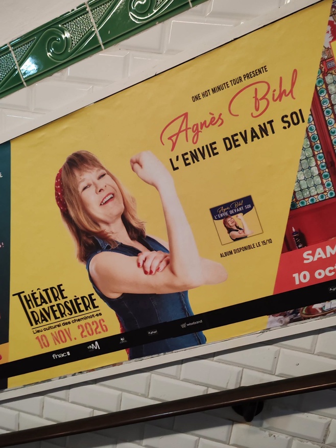 Des textes à déguster sans modération, humour, profondeur et émotion, Agnès Bihl était en concert à Pertuis.