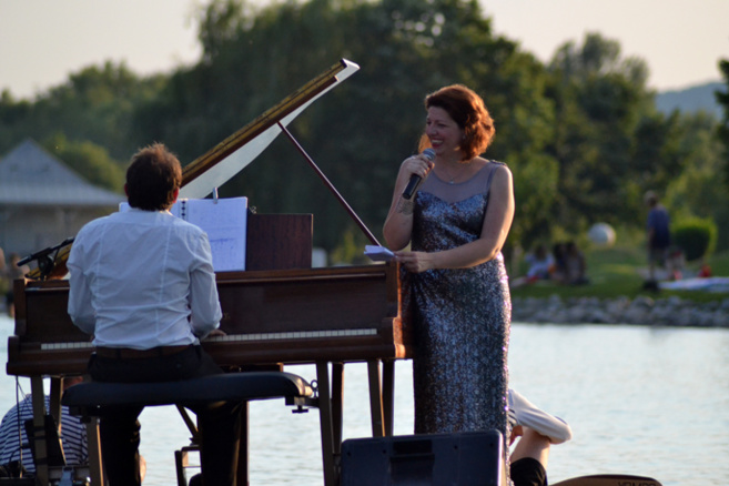 Un piano flottant a célébré la biodiversité à Digne Un piano flottant a célébré la biodiversité à Digne