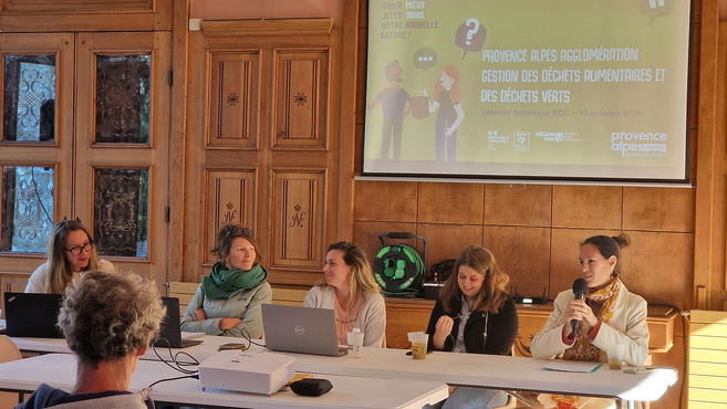 Une journée d'échanges autour de la prévention et gestion de proximité des bio-déchets Une journée d'échanges autour de la prévention et gestion de proximité des bio-déchets