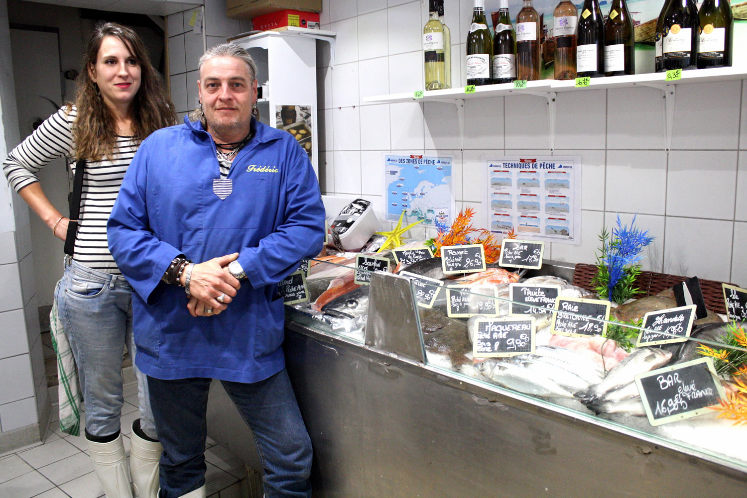 Jade Mira est poissonnière à Sisteron