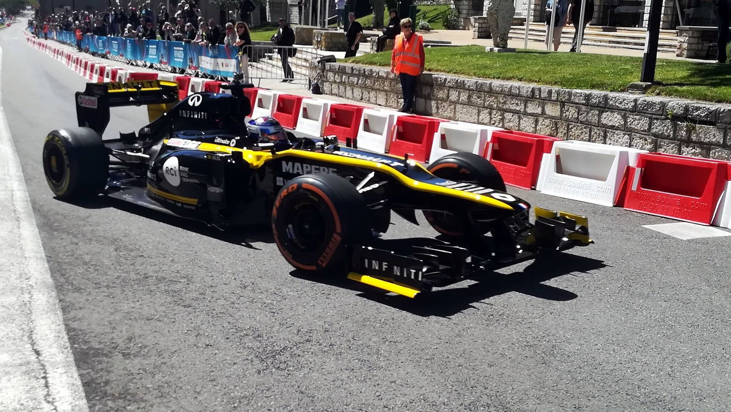 La Formule 1 à toute berzingue à Sisteron !