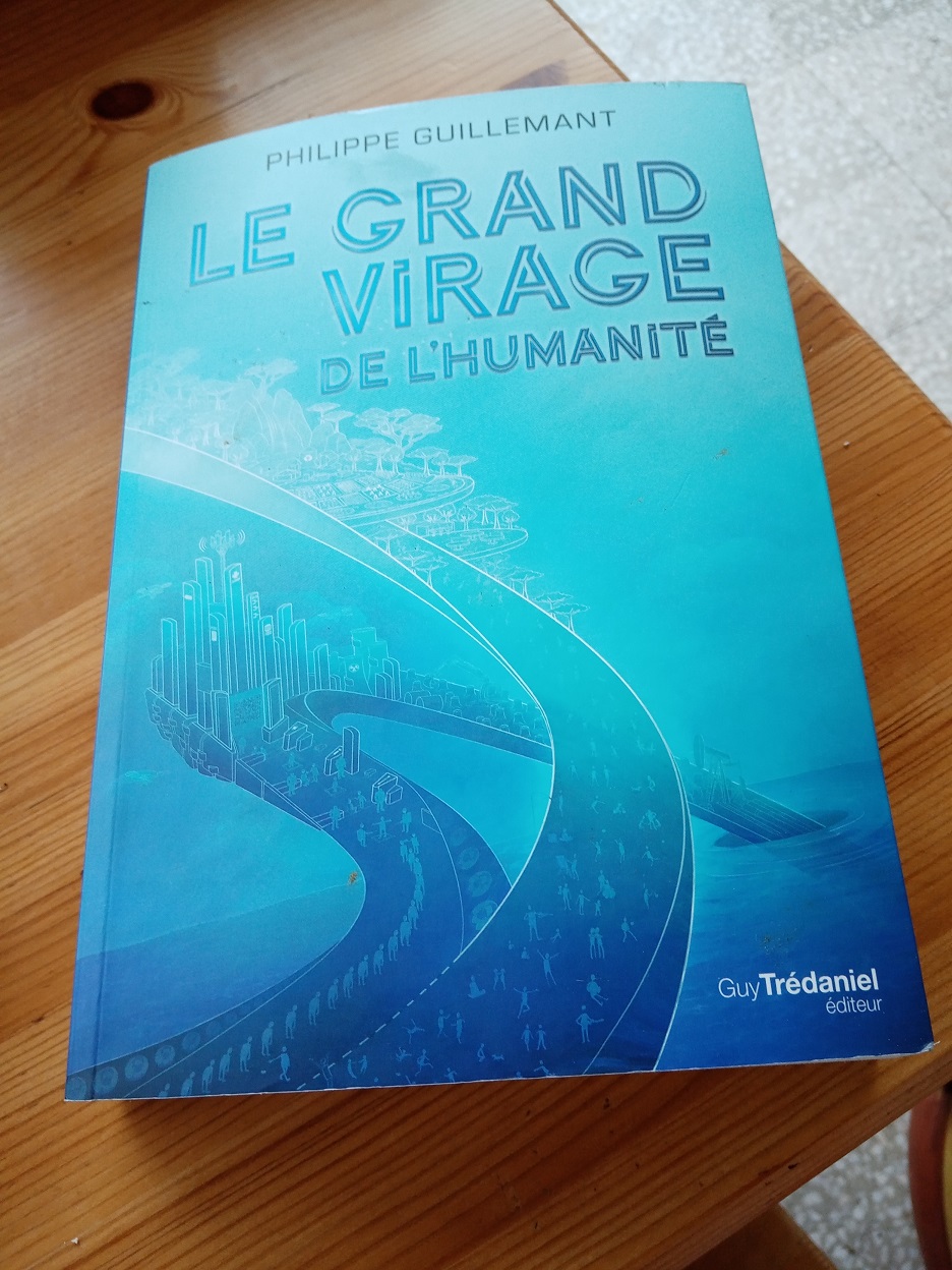 Evénement : Philippe Guillemant vient présenter son nouveau livre devant la librairie regain à Reillanne