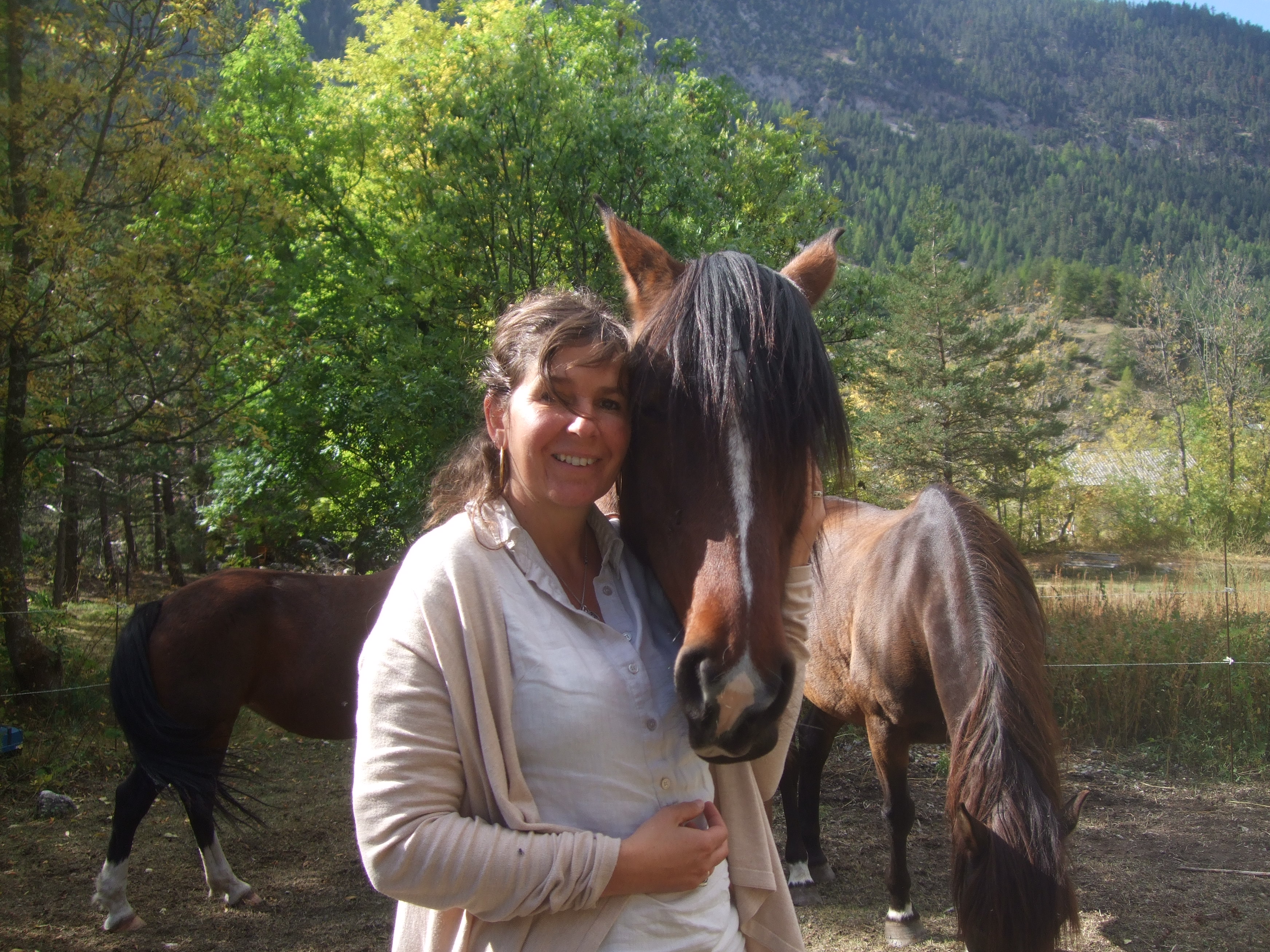 Une équithérapeute de Briançon utilise le cheval pour soigner des personnes. 
