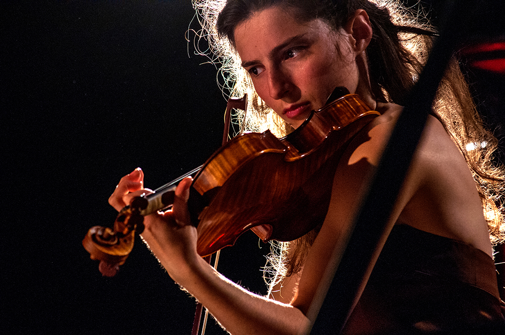 Quatre concerts de la violoniste Anna Göckel dans les Hautes-Alpes
