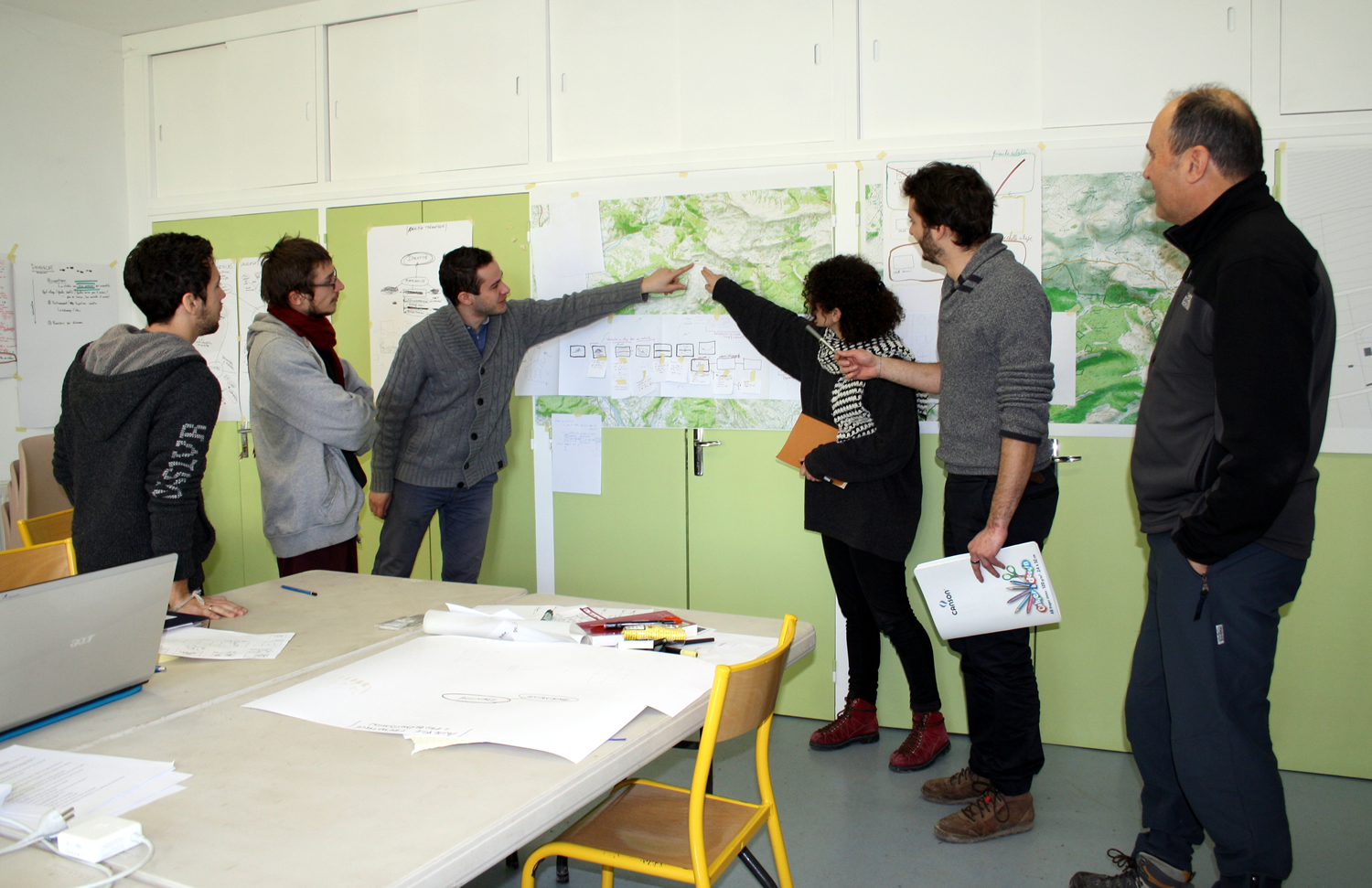 De futurs architectes en atelier à Saint Geniez et Authon !