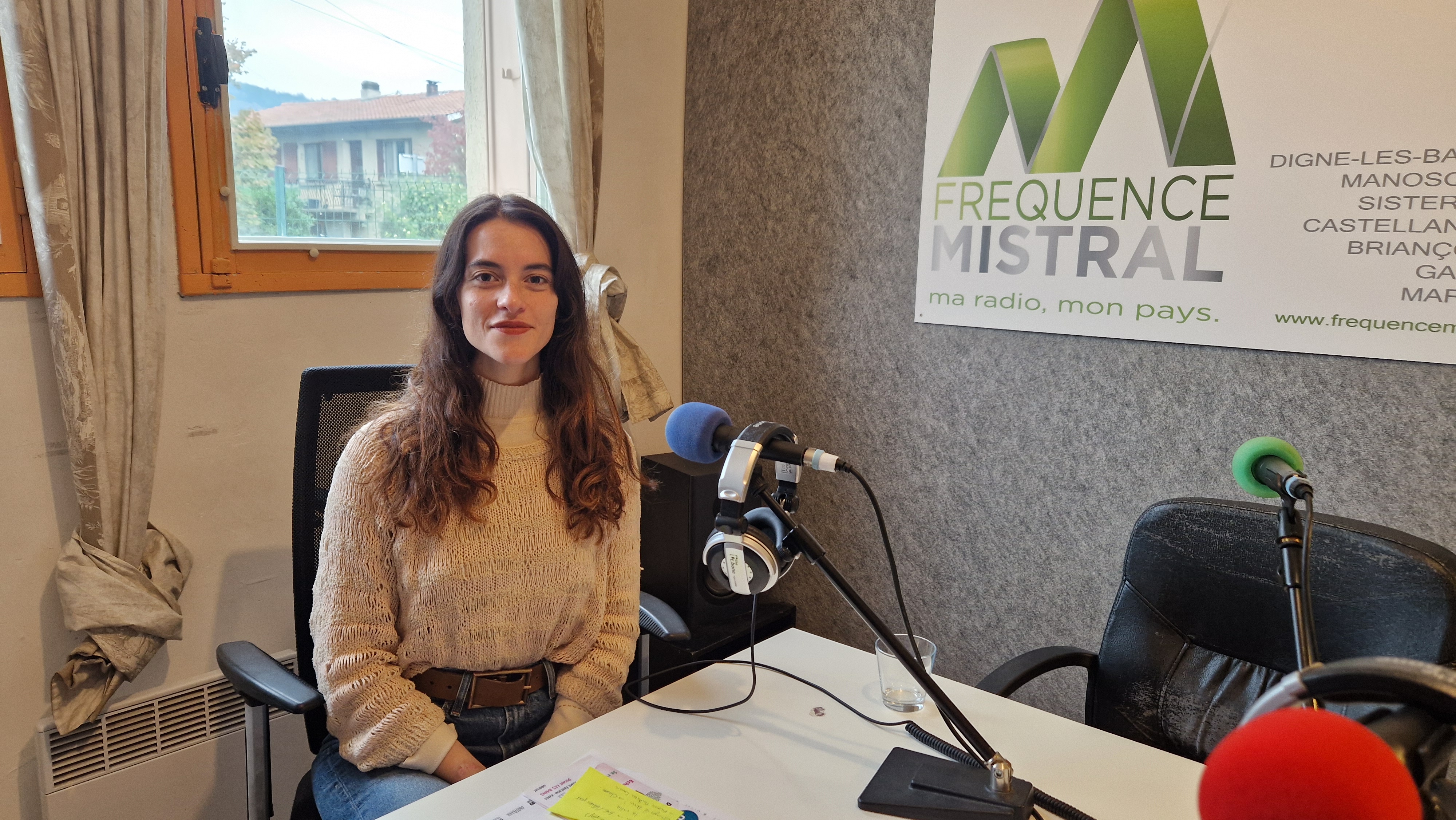 Ambre Mendoza, médiatrice culturelle et chargée de communication pour les musées de la ville de Digne