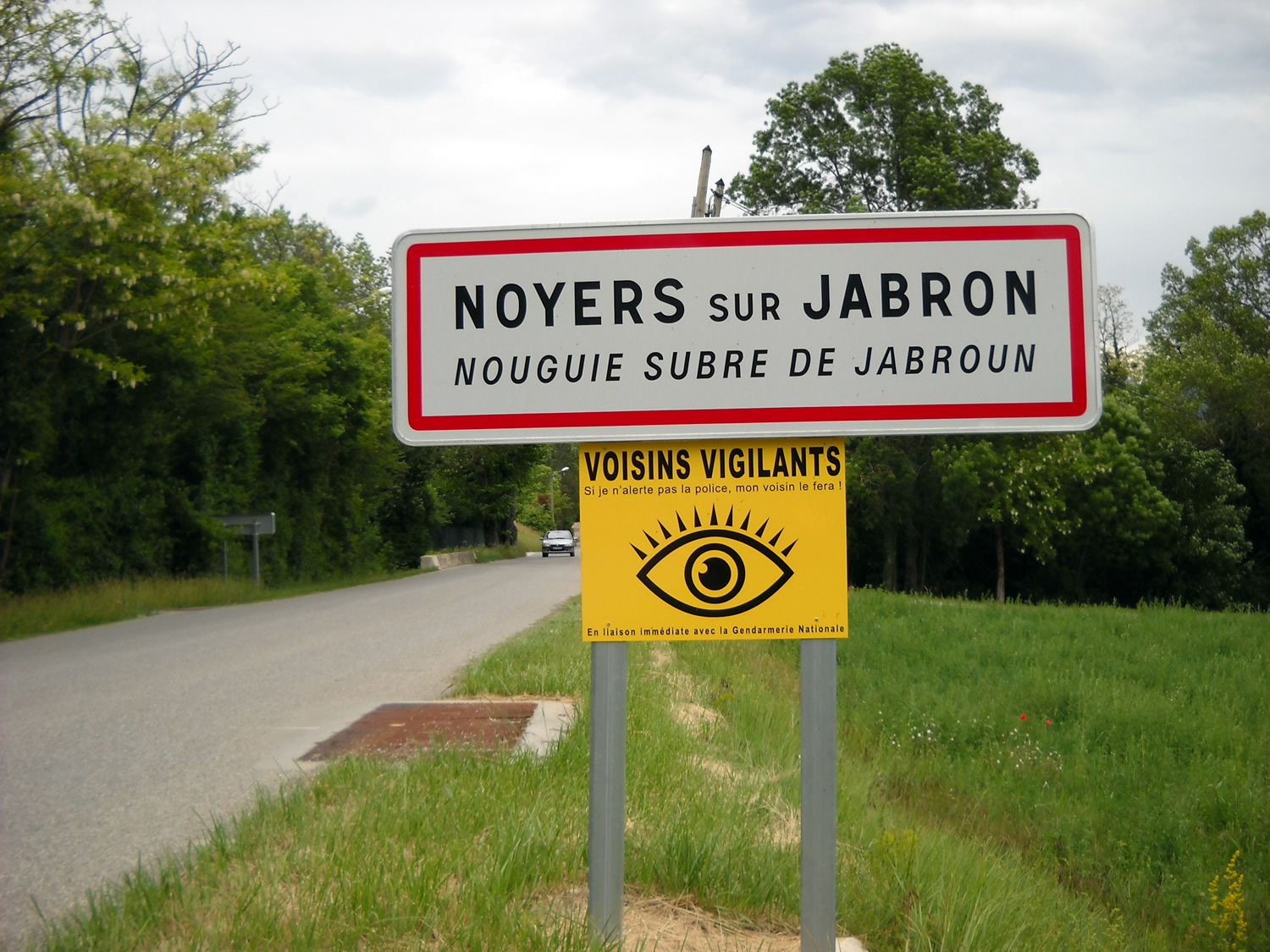 Un protocole officiel encourage la vigilance citoyenne des voisins à Noyers sur Jabron !