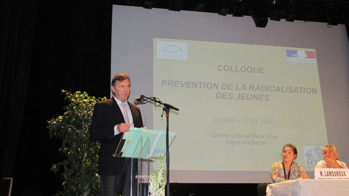 Peuton empêcher la radicalisation des jeunes