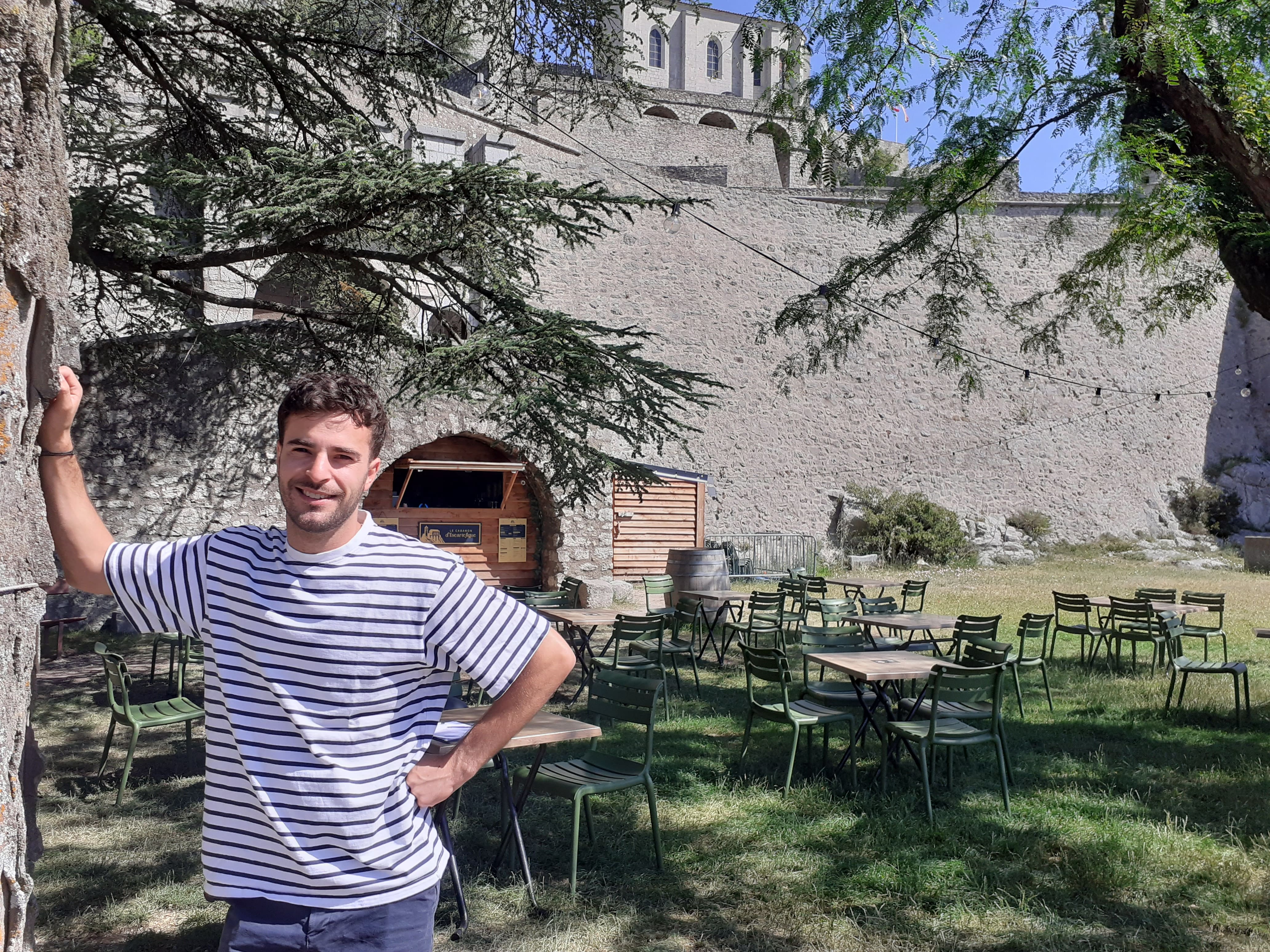 Au cœur de la Citadelle, « Le Cabanon d’Escartefigue » fait vibrer l’été sisteronais