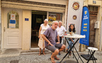 Le café sourire de la rue de l'hubac à Digne les Bains : un lieu de partage et d'amitié