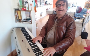 La poésie se murmure au rythme du piano sur Fréquence Mistral