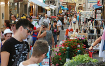 L’APACS DE SISTERON ORGANISE SA BRADERIE D’ETE