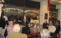 Christophe Castaner à la rencontre des électeurs à Manosque