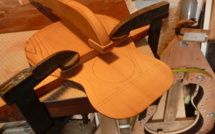 L’atelier de lutherie Entrelacs  va ouvrir ses portes au Brusquet. 