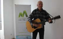 Régis Dejasmin présente la Ballade des Massacrés un spectacle musical