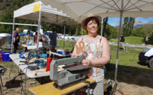 L’atelier partagé réunit bricoleurs et novices autour de réparations en tout genre 