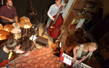 Rencontre avec une chanteuse venue d’Australie…