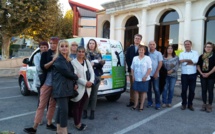 Sainte-Tulle : un véhicule neuf pour le portage des repas à domicile