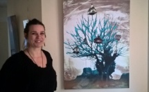 Elodie EF expose dans nos studios…