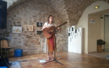 Abigail Stauffer : la voix d’une autre Amérique !