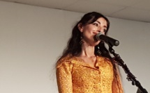 Christina Rosmini chante Brassens et enchante le pays des lavandes