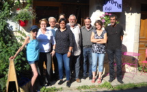 Quand une députée papote avec des citoyens…