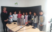 Des jeunes Manosquins en vacances à la radio 