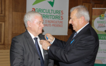 Un homme de la terre honoré !