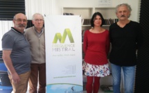 Ils s’opposent à la fusion des hôpitaux et veulent défendre les services publics…