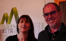 A Malijai, Espace collaboratif équitable et Schooldance 04 main dans la main