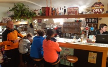 Les copains d'à bord à la Vachette pour retrouver la convivialité