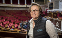 Emmanuelle Fontaine-Domeizel a troqué son écharpe de députée contre sa blouse d’infirmière…