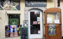 A Castellane, la boutique de l’Alchimiste propose du CBD