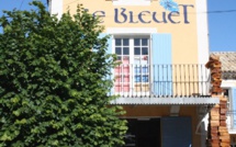 Les rencontres estivales à la librairie Le Bleuet à Banon