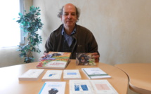 Jean Darot  présente les dernières publications des Editions Parole.