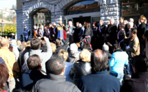 A Sisteron des centaines de personnes se sont rassemblées pour dire non à la barbarie !