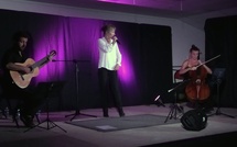 Marie d'Epizon a enchanté le public du Festival Poésie et Chansons au Pays des Lavandes !