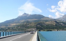 #Bloquons tout : mobilisation au pont de Savines-le-Lac