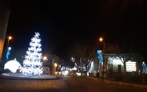 Marché et village de Noël, au pied de la citadelle