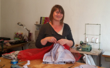 L’atelier Kalayaan fabrique habits et bijoux originaux à Manosque.